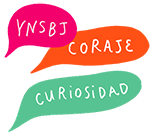 Drie kleurrijke tekstballonnen met Spaanse woorden: het acroniem YNSBJ, coraje en curiosidad